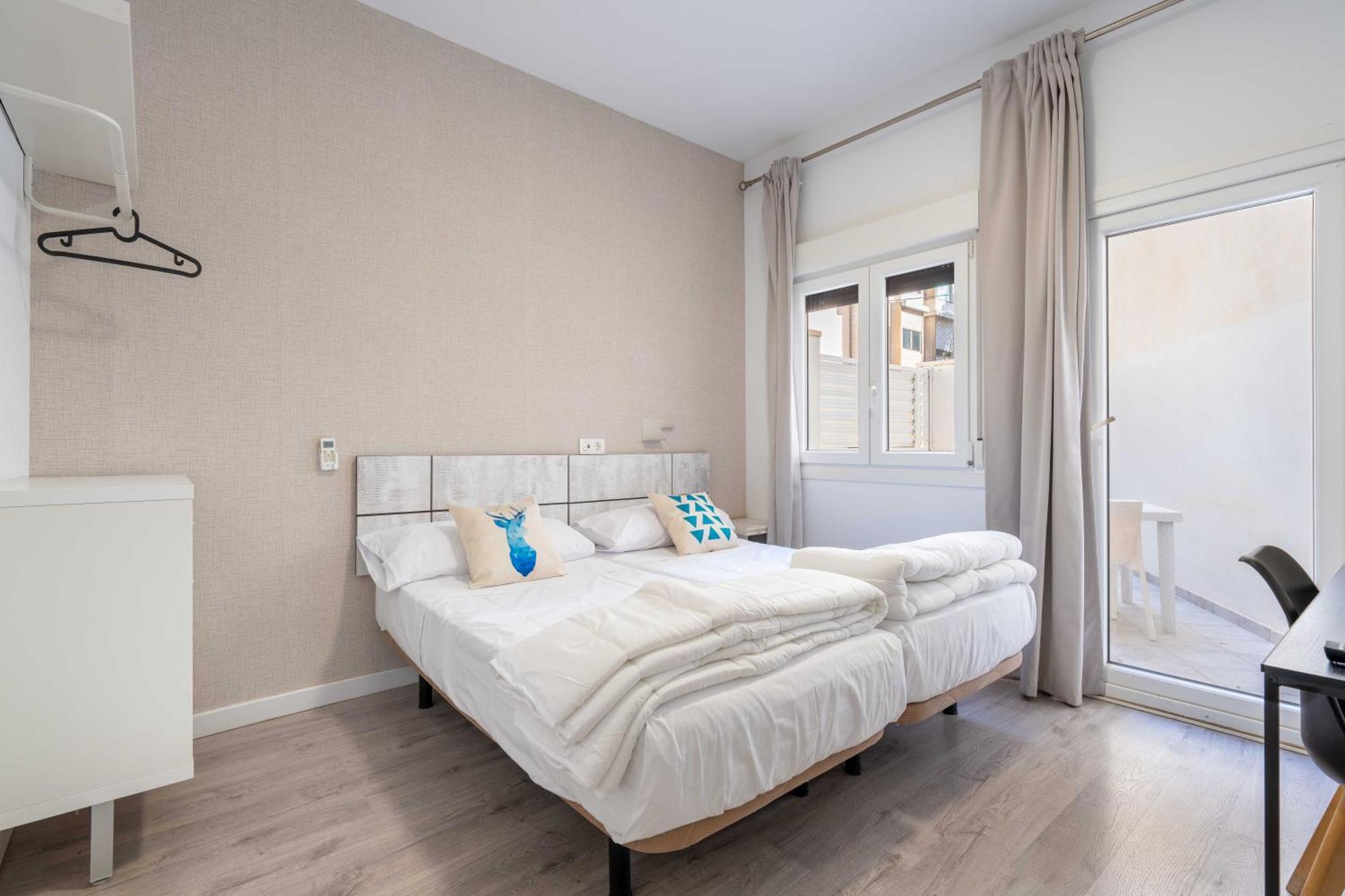 Bf Rooms Almeria Centro Екстериор снимка
